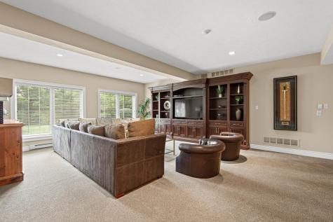 4011 Muirfield Drive Collier Township PA 15142