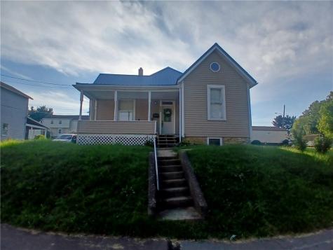 502 Woodward Avenue Apollo Boro PA 15613