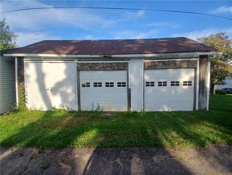 502 Woodward Avenue Apollo Boro PA 15613