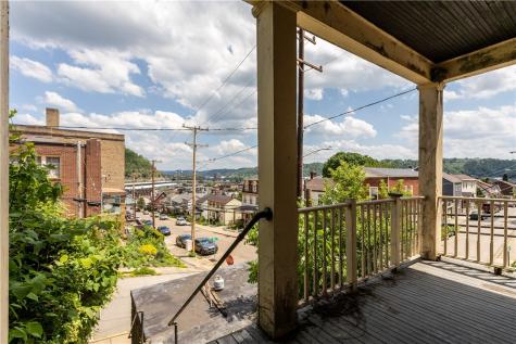 1 Elm Lane Etna PA 15223