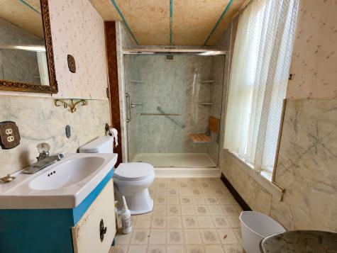 97 Fountain Street Crafton PA 15205