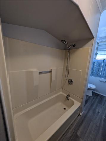 104 Fulton Place Mt Oliver PA 15210