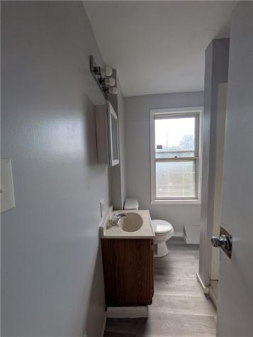 104 Fulton Place Mt Oliver PA 15210