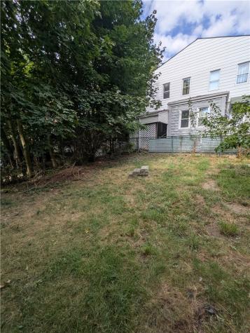 104 Fulton Place Mt Oliver PA 15210
