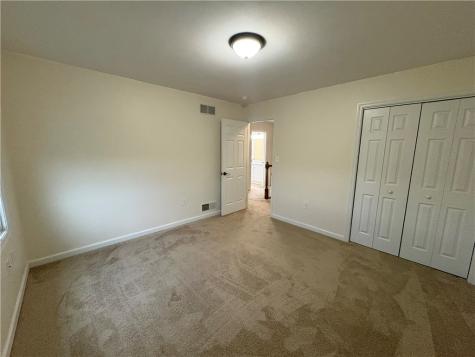 137 Robinson Drive Pleasant Hills PA 15236