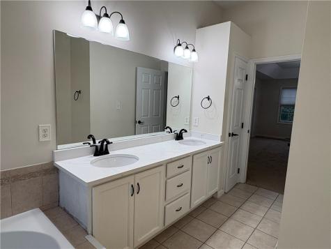 137 Robinson Drive Pleasant Hills PA 15236