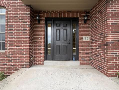 137 Robinson Drive Pleasant Hills PA 15236