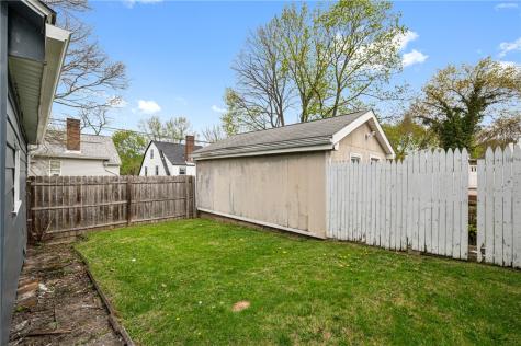 1716 Davidson Street Aliquippa PA 15001