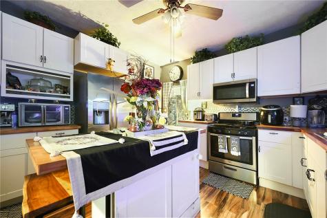 260 Seneca Street Turtle Creek PA 15145