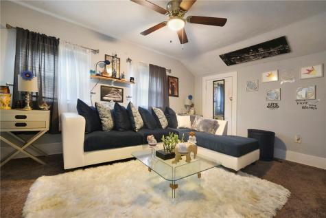 260 Seneca Street Turtle Creek PA 15145