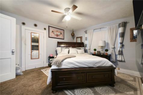 260 Seneca Street Turtle Creek PA 15145