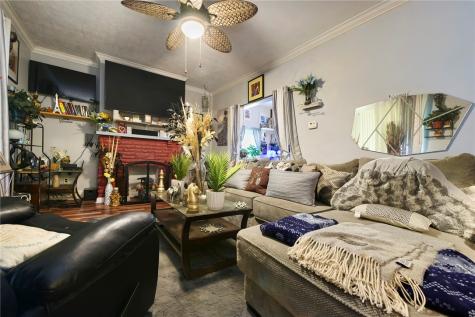 260 Seneca Street Turtle Creek PA 15145