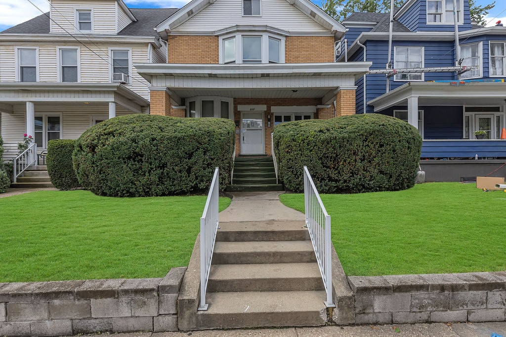 517 Maplewood Avenue Ambridge PA 15003