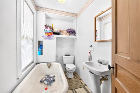 303 W Grant Street Houston PA 15342