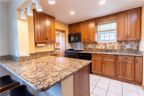 1130 Downlook Street Stanton Heights PA 15201