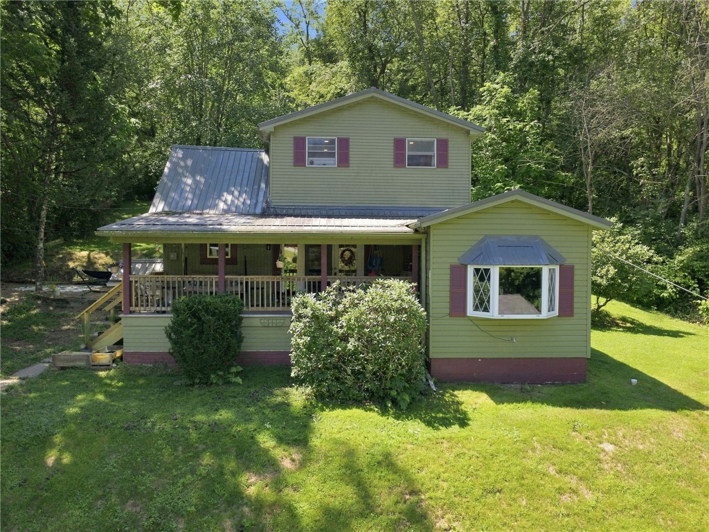904 Old State Road Kiskiminetas Township PA 15613