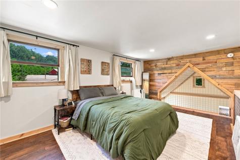 904 Old State Road Kiskiminetas Township PA 15613