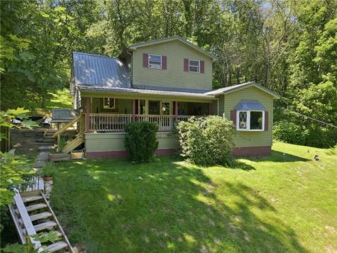 904 Old State Road Kiskiminetas Township PA 15613