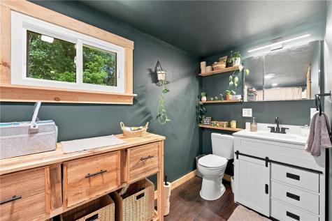 904 Old State Road Kiskiminetas Township PA 15613