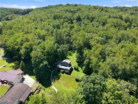 904 Old State Road Kiskiminetas Township PA 15613