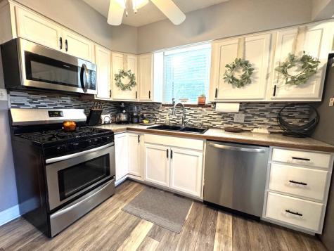 310 W Fairmont Avenue Neshannock Township PA 16105