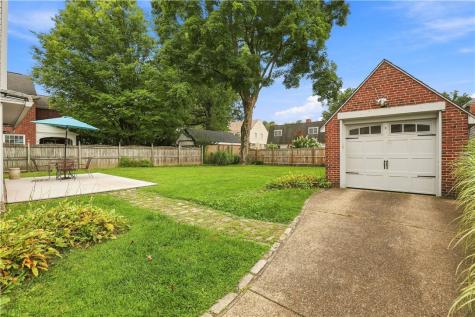 302 Maple Lane Edgeworth PA 15143