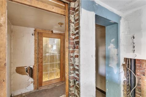 1602 Montier Street Wilkinsburg PA 15221