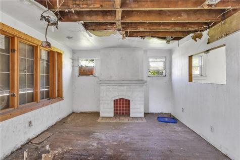 1602 Montier Street Wilkinsburg PA 15221