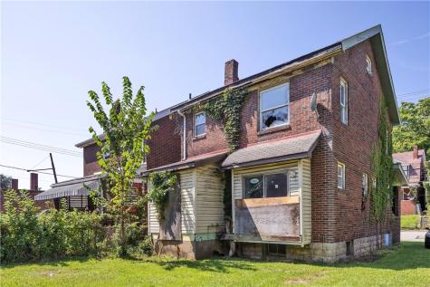 1602 Montier Street Wilkinsburg PA 15221