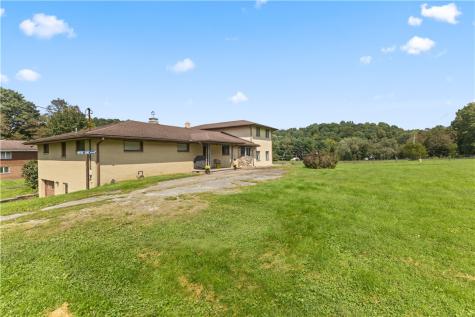 369 S Kings Creek Road Hanover Township PA 15021