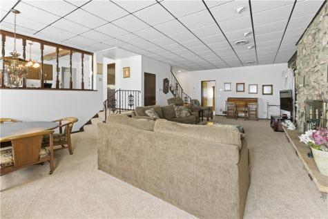 369 S Kings Creek Road Hanover Township PA 15021