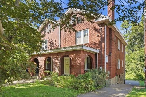 7137 Thomas Boulevard Point Breeze PA 15208
