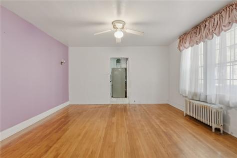 7137 Thomas Boulevard Point Breeze PA 15208