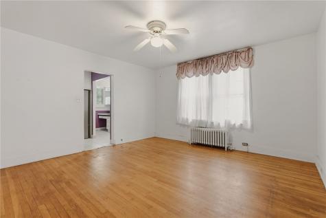 7137 Thomas Boulevard Point Breeze PA 15208