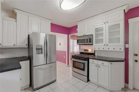 7137 Thomas Boulevard Point Breeze PA 15208