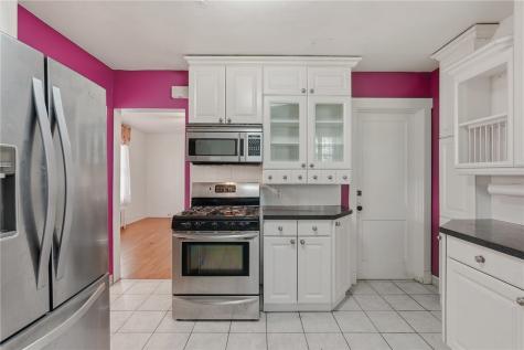 7137 Thomas Boulevard Point Breeze PA 15208
