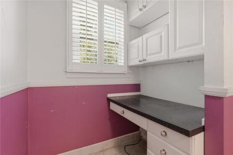 7137 Thomas Boulevard Point Breeze PA 15208