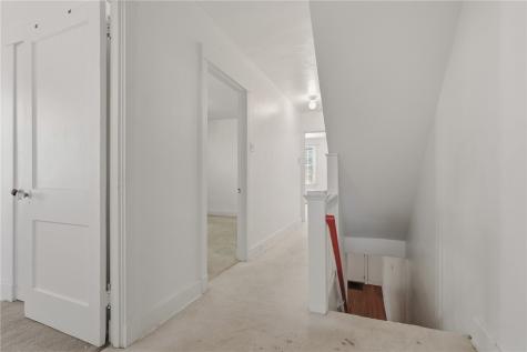 7137 Thomas Boulevard Point Breeze PA 15208