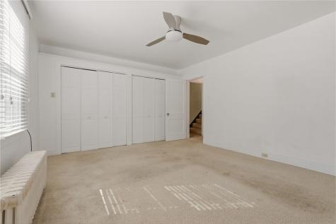 7137 Thomas Boulevard Point Breeze PA 15208