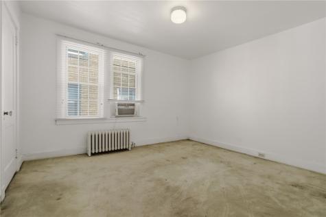 7137 Thomas Boulevard Point Breeze PA 15208