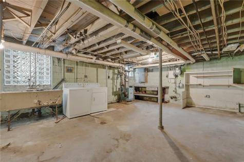 7137 Thomas Boulevard Point Breeze PA 15208