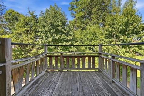 7137 Thomas Boulevard Point Breeze PA 15208