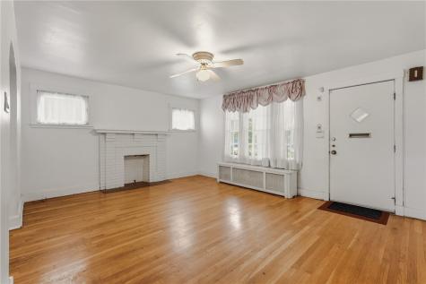 7137 Thomas Boulevard Point Breeze PA 15208