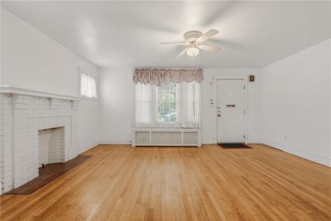 7137 Thomas Boulevard Point Breeze PA 15208