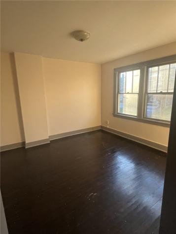 526 Ridge Avenue E Pittsburgh PA 15112