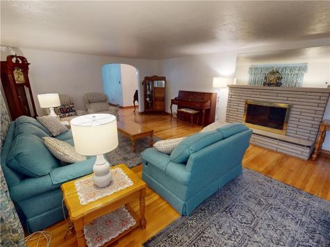 220 Decatur Drive Township Of But Sw PA 16002