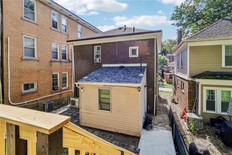 413 Lenox Avenue Forest Hills Boro PA 15221