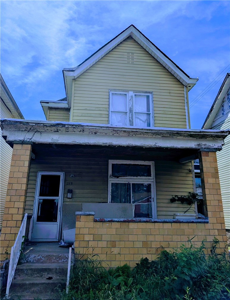 215 16th Street Beaver Falls PA 15010