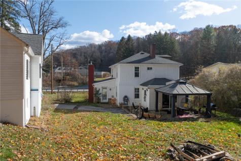 3043 State Route 711 Ligonier Township PA 15658