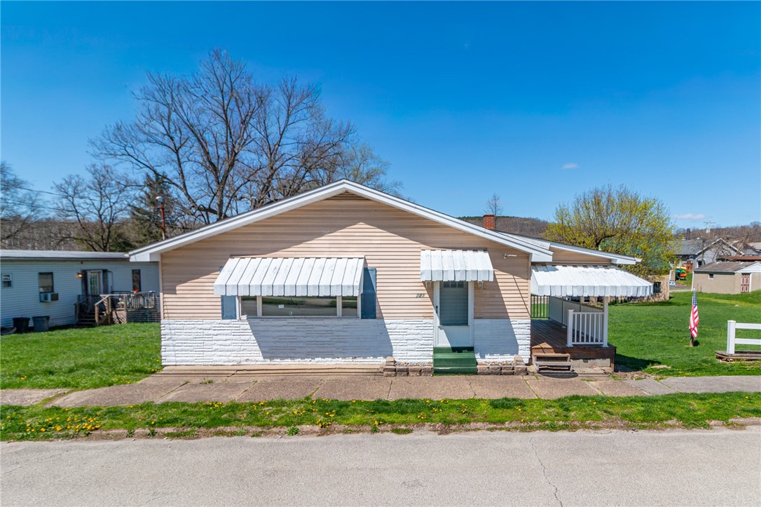 323 Indiana Avenue Avonmore PA 15618